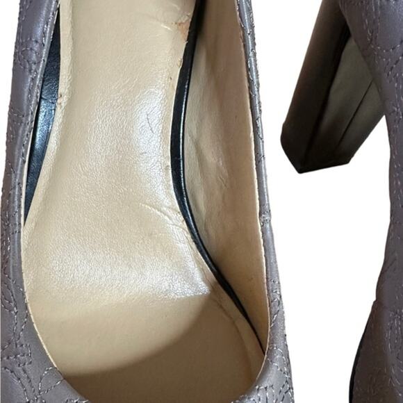 Ann Taylor gray leather quilted uppers black smooth leather cap toe size 7 - Picture 10 of 10